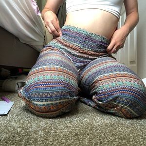 Patterned pants